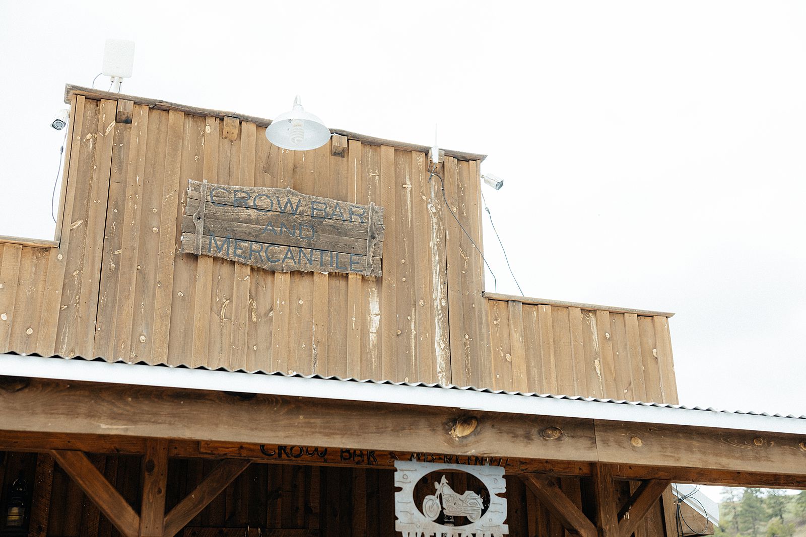 The Crow Bar groom's suite at Besler's Cadillac Ranch.