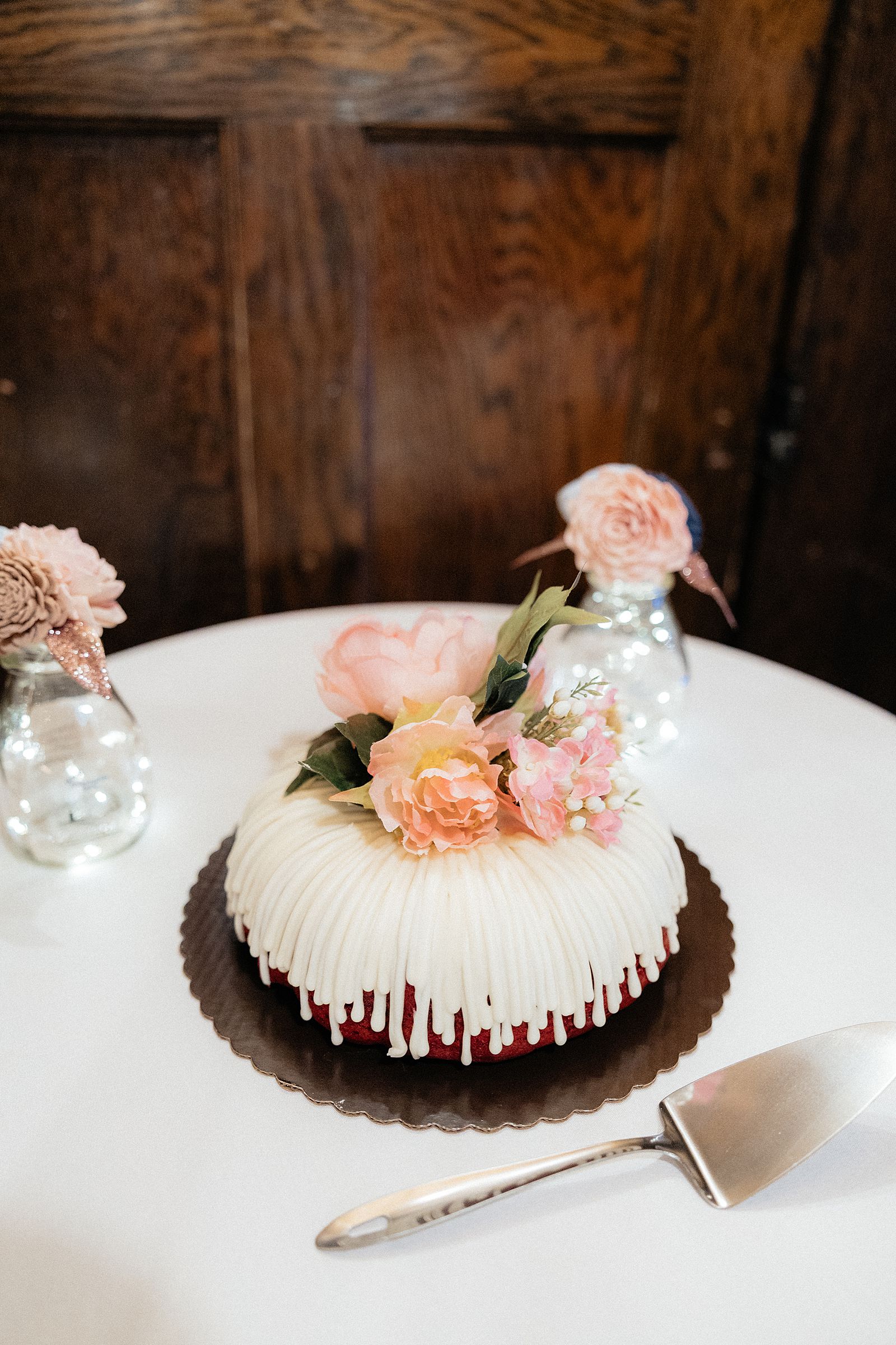 A red-velvet bundt wedding cake.