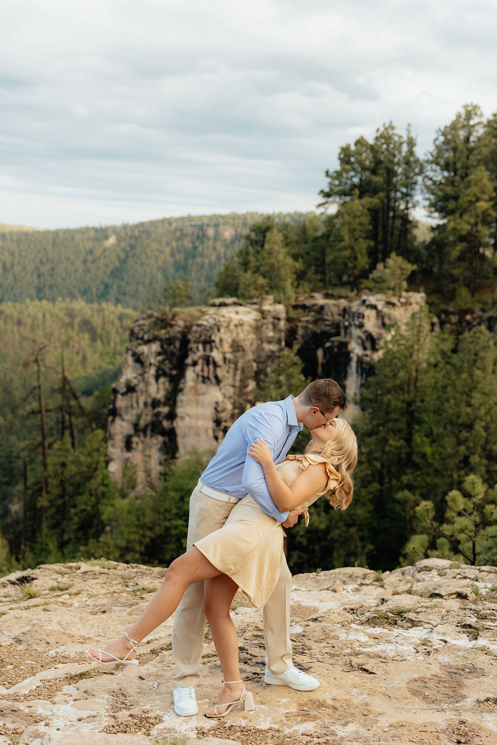 Devin and Avery kissing.