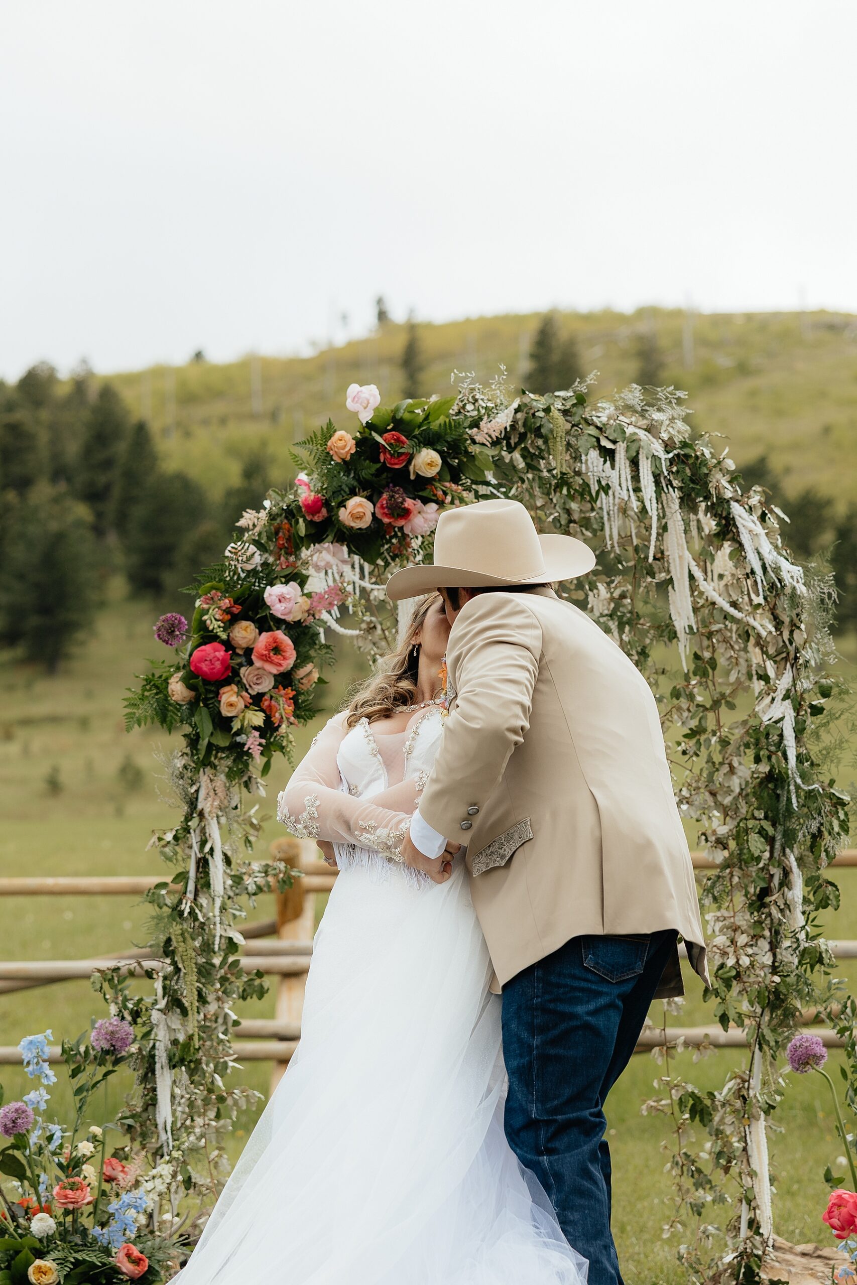 The bride and groom's first kiss.
